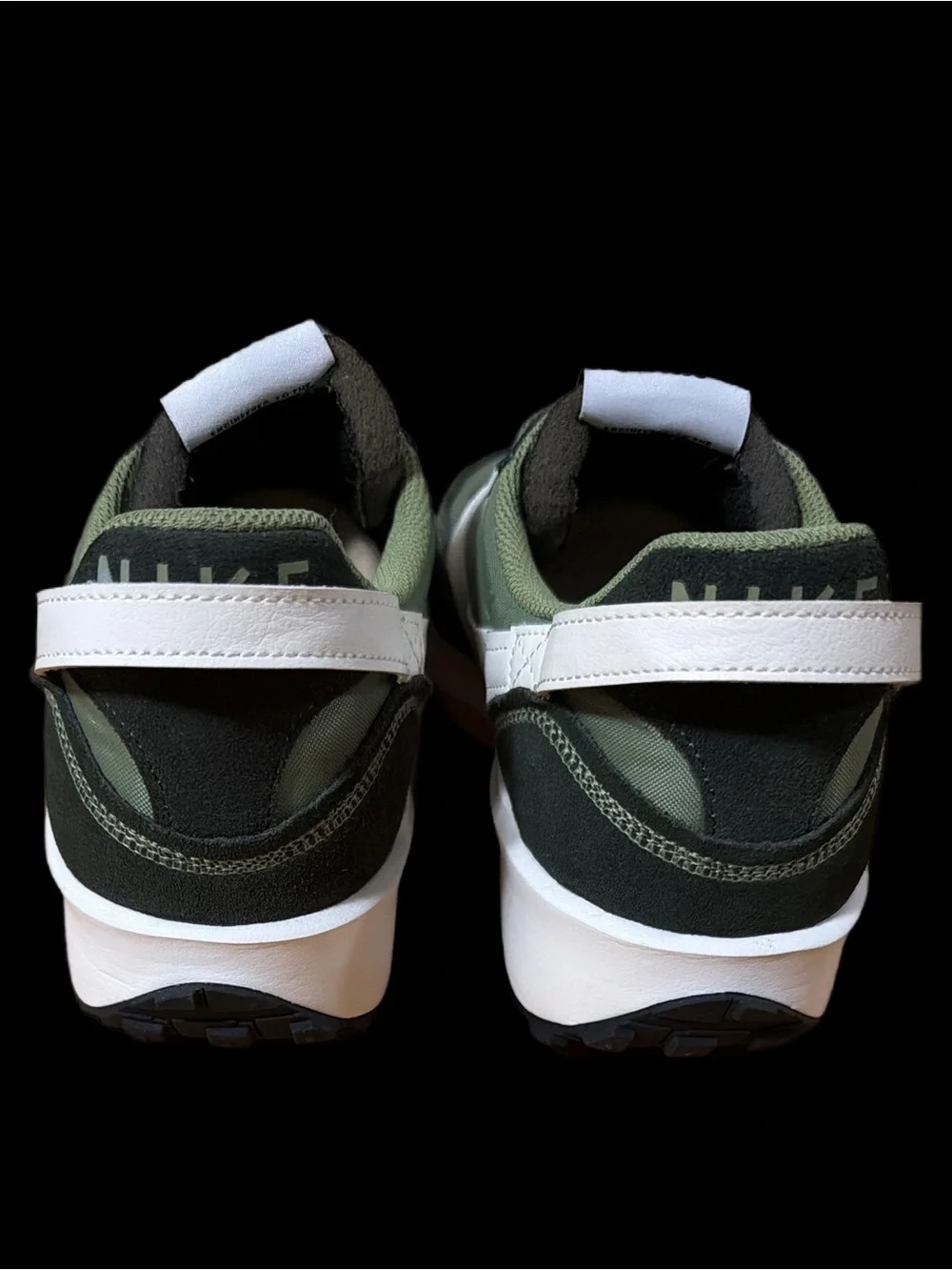 Nike Debut Alligator Green/Black/White Mens size 11